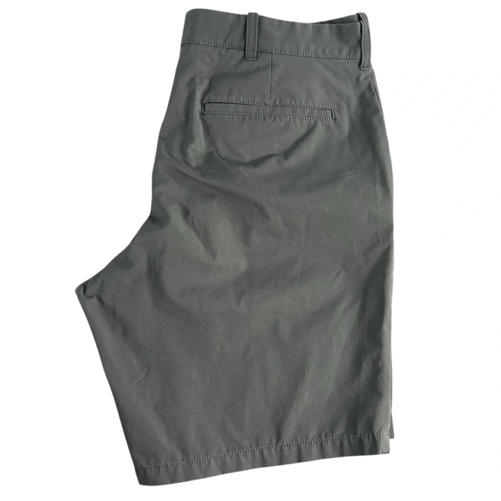 J.Crew Tech Shorts Gray 9” Inseam‎ Size 34 Lightweight Stretch Chino